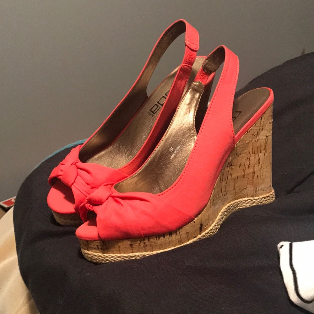 Pink wedges
